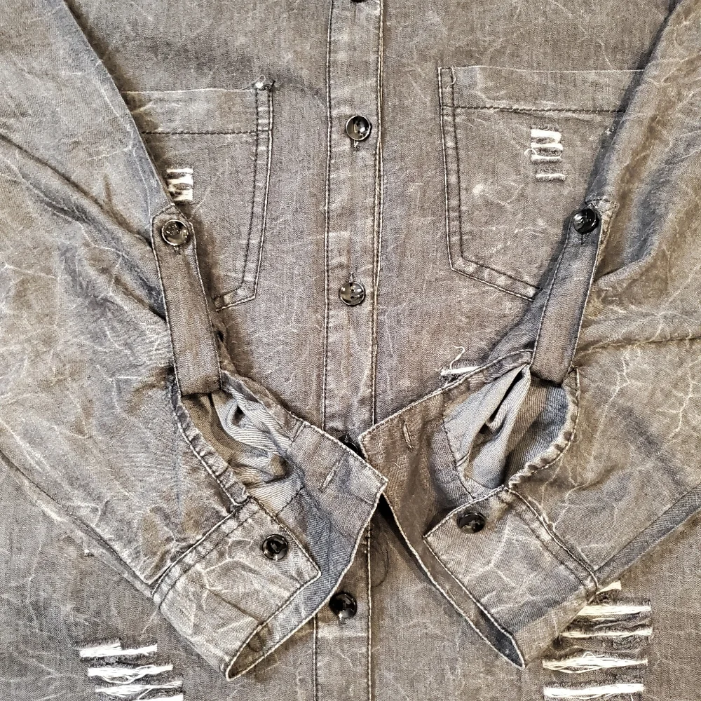 Thrill Jeans Distressed Shirt Women's Size 2X Black Dark Wash Hi Low Raw Hem - Picture 10 of 13